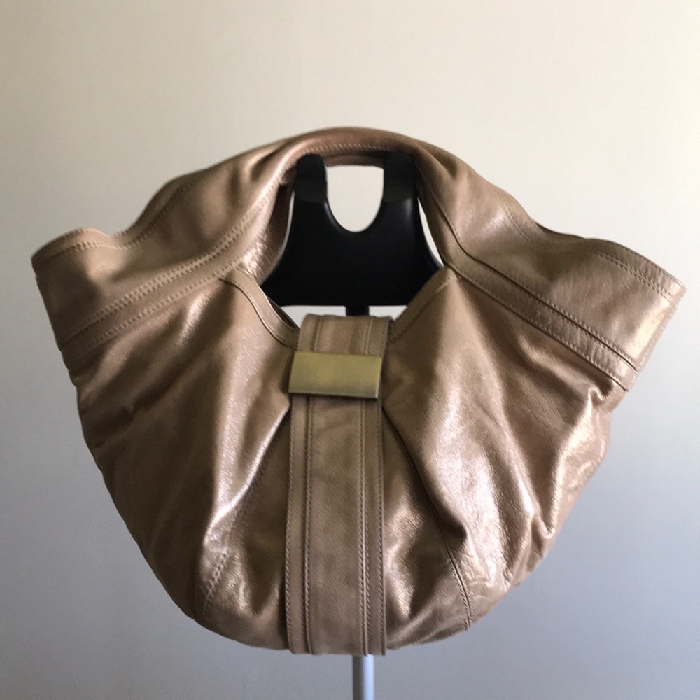 Hand bag